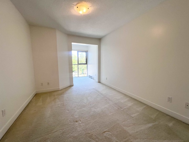 Photo 11 at 305 - 4550 Fraser Street, Fraser VE, Vancouver East