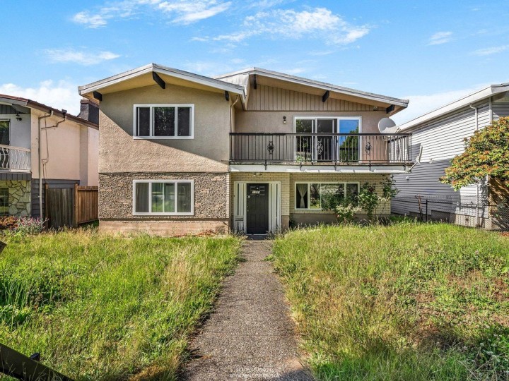 Photo 1 at 1205 E 49th Avenue, Knight, Vancouver East