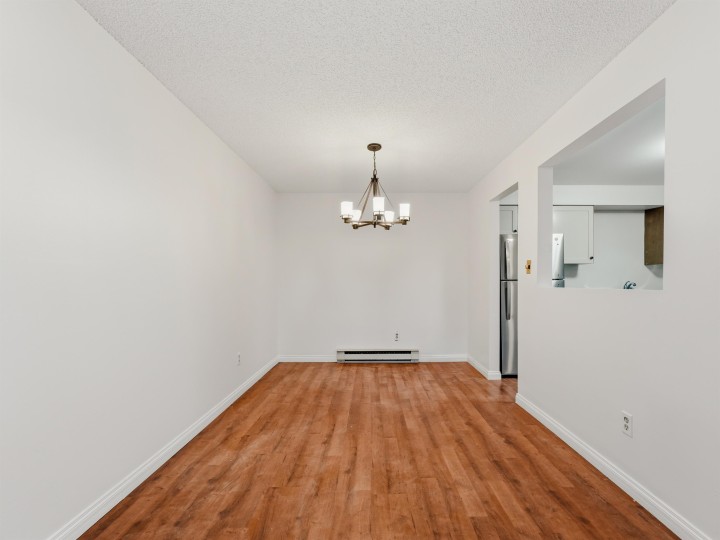 Photo 13 at 3321 Marquette Crescent, Champlain Heights, Vancouver East