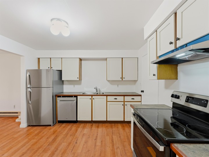 Photo 17 at 3321 Marquette Crescent, Champlain Heights, Vancouver East