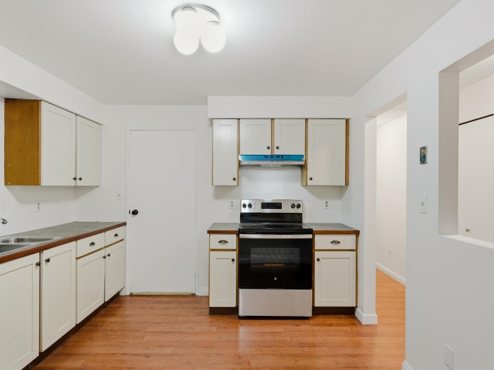 Photo 16 at 3321 Marquette Crescent, Champlain Heights, Vancouver East