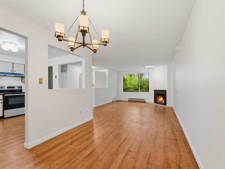 Photo 11 at 3321 Marquette Crescent, Champlain Heights, Vancouver East