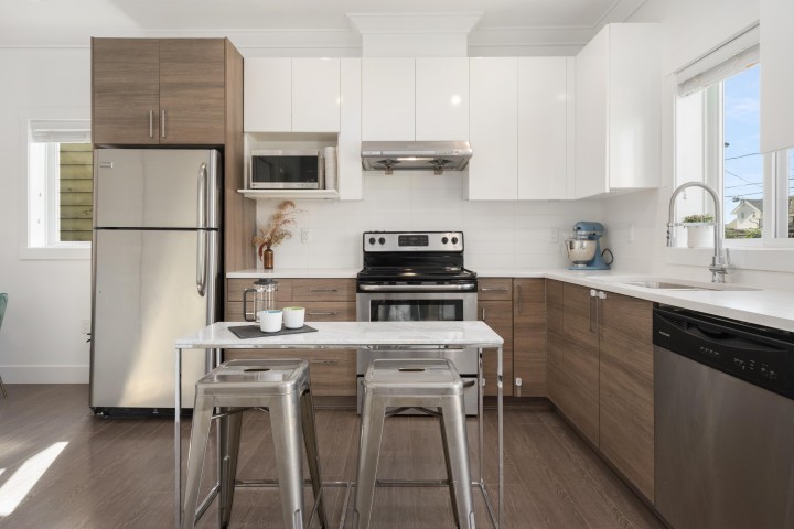 Photo 12 at 2275 E 34th Avenue, Victoria VE, Vancouver East