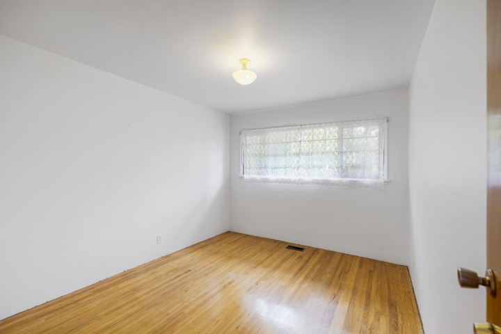 Photo 27 at 7544 Main Street, South Vancouver, Vancouver East