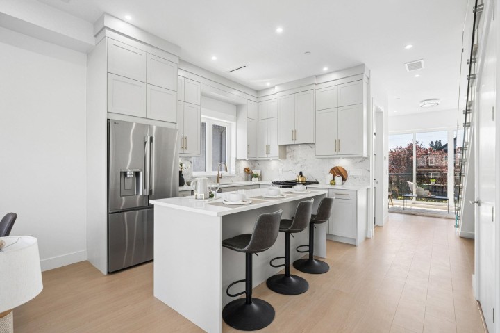 Photo 9 at 1 - 1005 E 55th Avenue, South Vancouver, Vancouver East