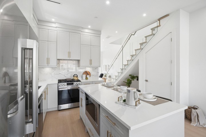Photo 11 at 1 - 1005 E 55th Avenue, South Vancouver, Vancouver East