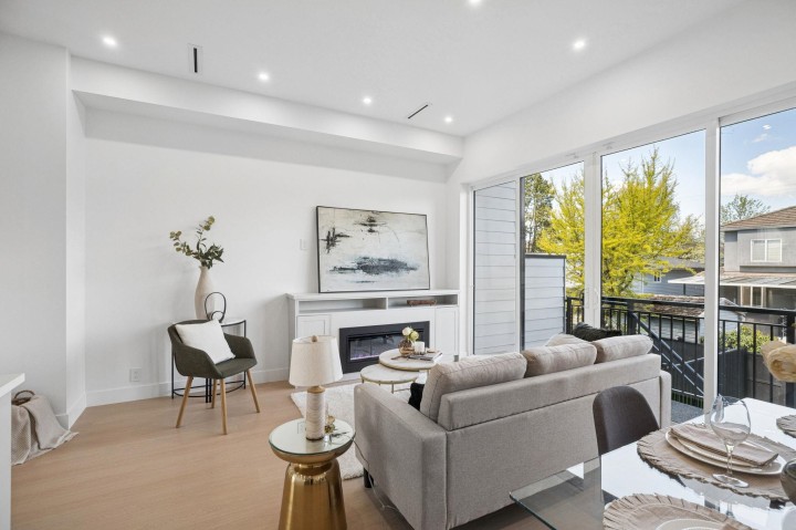 Photo 4 at 1 - 1005 E 55th Avenue, South Vancouver, Vancouver East