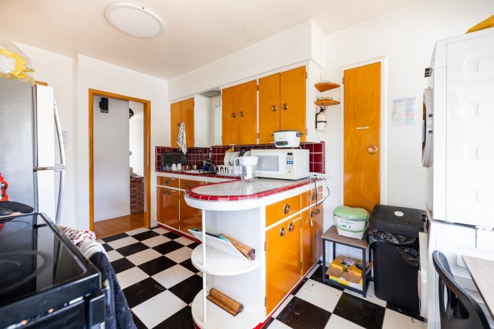 Photo 6 at 3678 E 25th Avenue, Renfrew Heights, Vancouver East