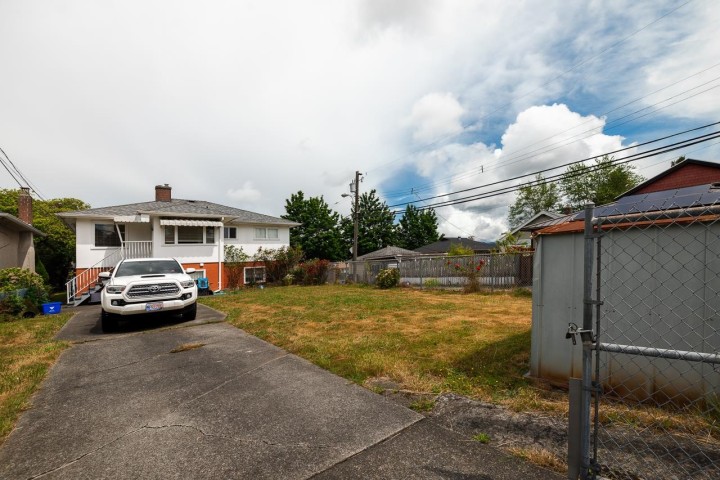 Photo 16 at 3678 E 25th Avenue, Renfrew Heights, Vancouver East