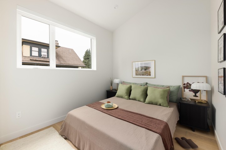 Photo 13 at 1 - 595 E 49th Avenue, Fraser VE, Vancouver East