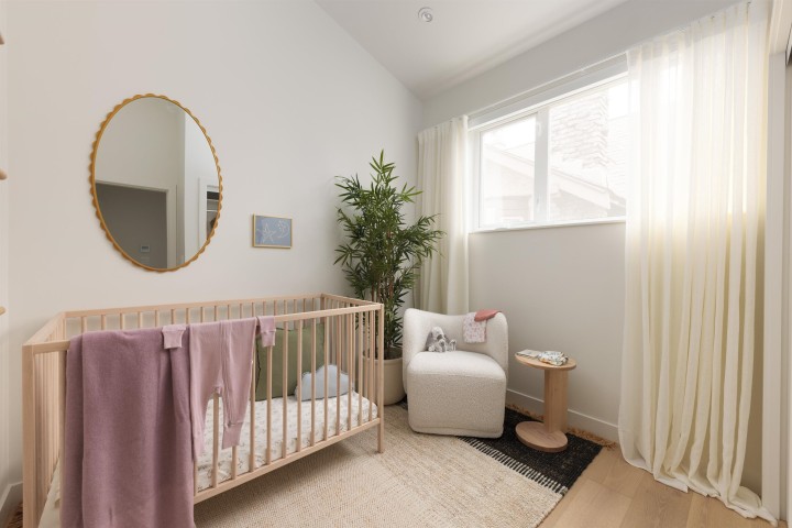 Photo 14 at 1 - 595 E 49th Avenue, Fraser VE, Vancouver East