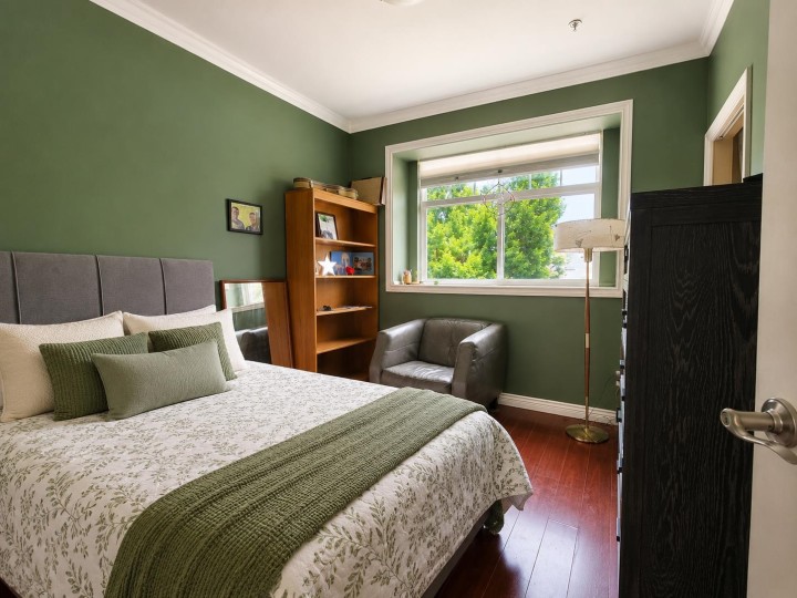 Photo 9 at 760 E 49th Avenue, South Vancouver, Vancouver East