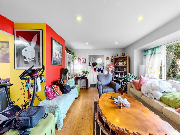 Photo 6 at 5033 Killarney Street, Collingwood VE, Vancouver East