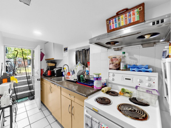 Photo 22 at 5033 Killarney Street, Collingwood VE, Vancouver East