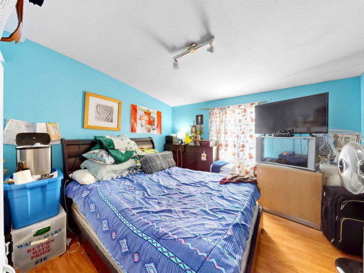 Photo 14 at 5033 Killarney Street, Collingwood VE, Vancouver East