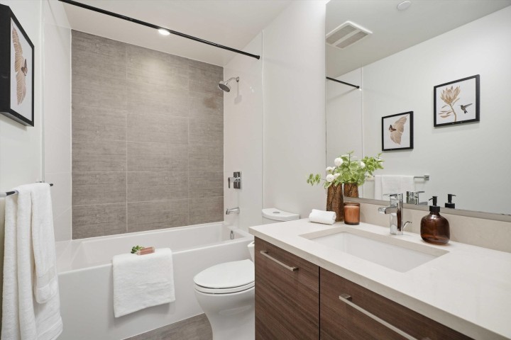 Photo 10 at 515 - 8580 River District Crossing, South Marine, Vancouver East