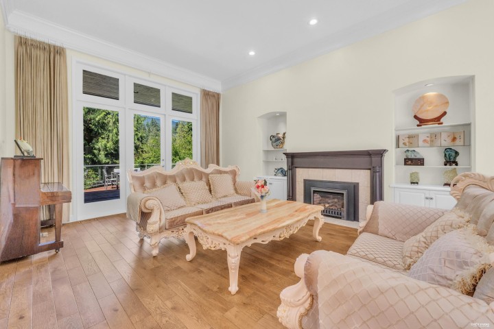 Photo 5 at 4941 Water Lane, Olde Caulfeild, West Vancouver