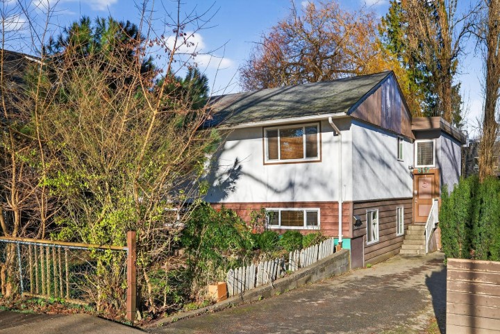 Photo 3 at 557 E 21st Avenue, Fraser VE, Vancouver East