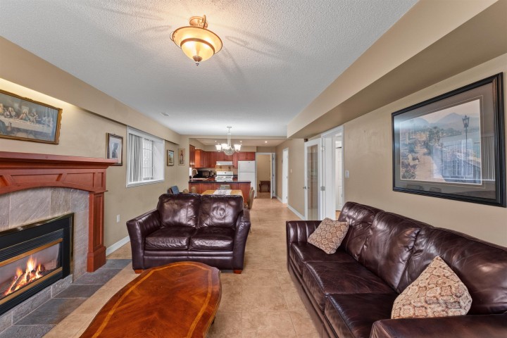 Photo 5 at 2663 Dundas Street, Hastings Sunrise, Vancouver East