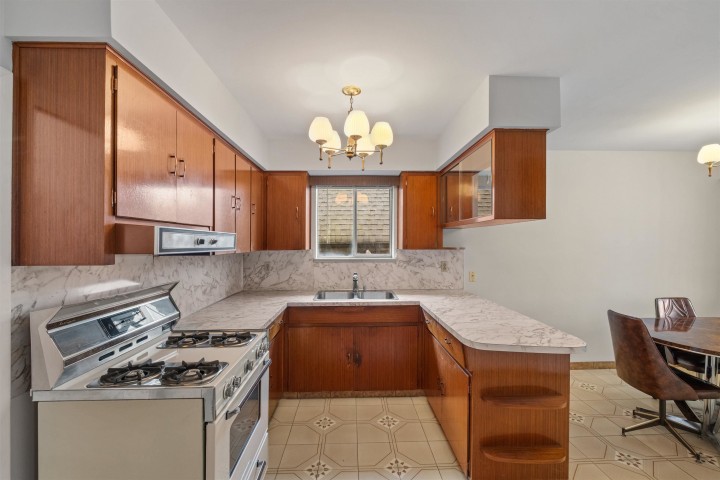 Photo 18 at 2663 Dundas Street, Hastings Sunrise, Vancouver East