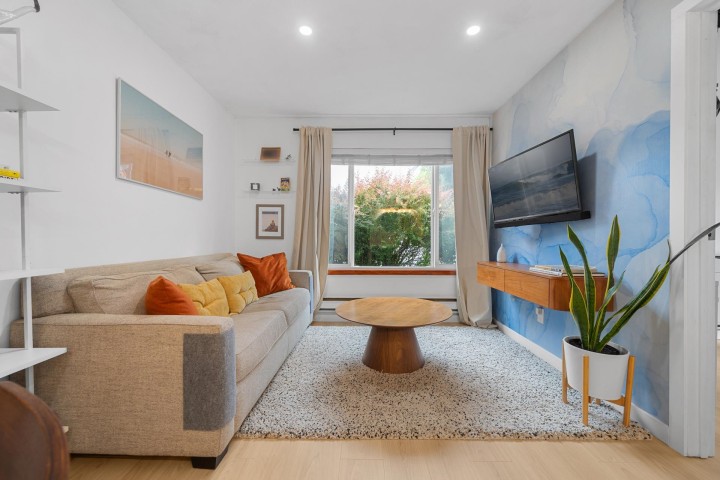 Photo 3 at 140 - 2390 Mcgill Street, Hastings, Vancouver East