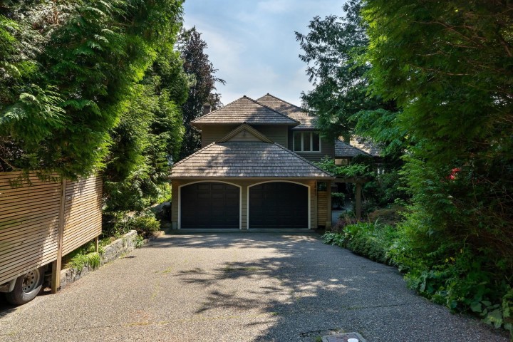 Photo 2 at 4882 Vista Place, Caulfeild, West Vancouver