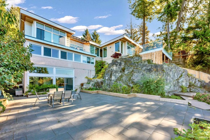 Photo 1 at 4673 Woodburn Road, Cypress Park Estates, West Vancouver