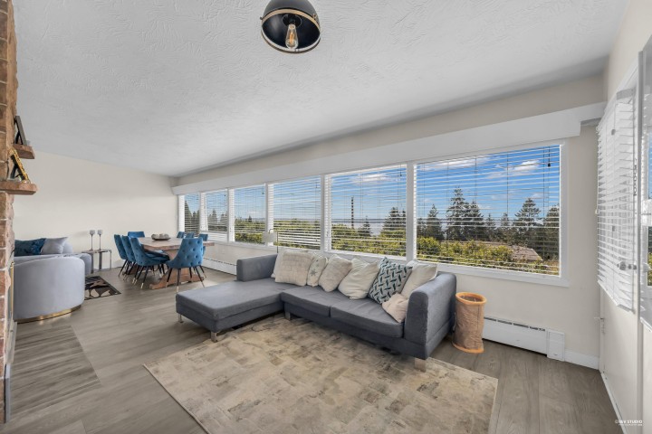 Photo 12 at 1230 Queens Avenue, British Properties, West Vancouver