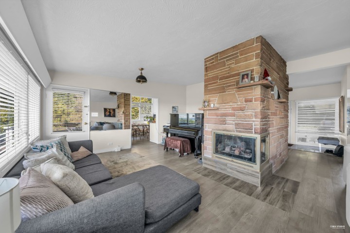 Photo 9 at 1230 Queens Avenue, British Properties, West Vancouver