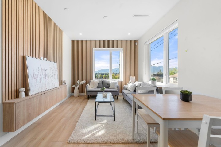 Photo 5 at 2 - 3583 Haida Drive, Renfrew Heights, Vancouver East