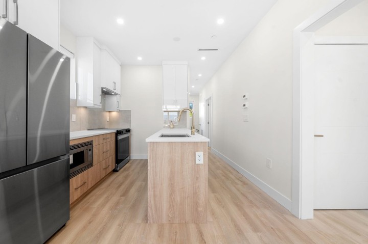 Photo 14 at 2 - 3583 Haida Drive, Renfrew Heights, Vancouver East