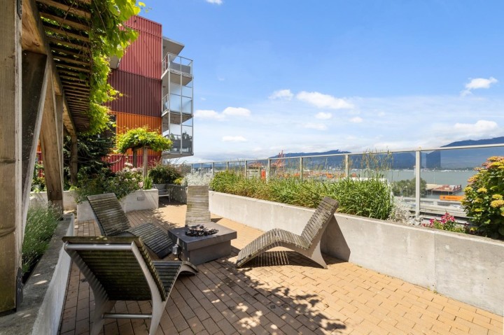 Photo 20 at 562 - 955 E Hastings Street, Strathcona, Vancouver East