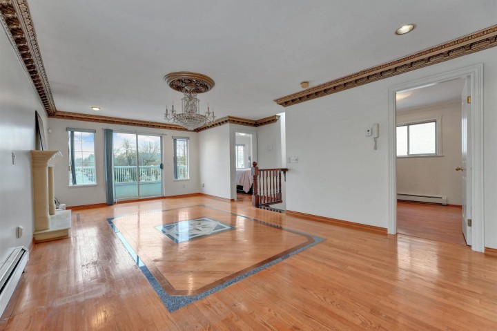 Photo 12 at 3153 Parker Street, Renfrew VE, Vancouver East