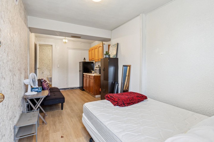 Photo 27 at 556 Ballantree Road, Glenmore, West Vancouver