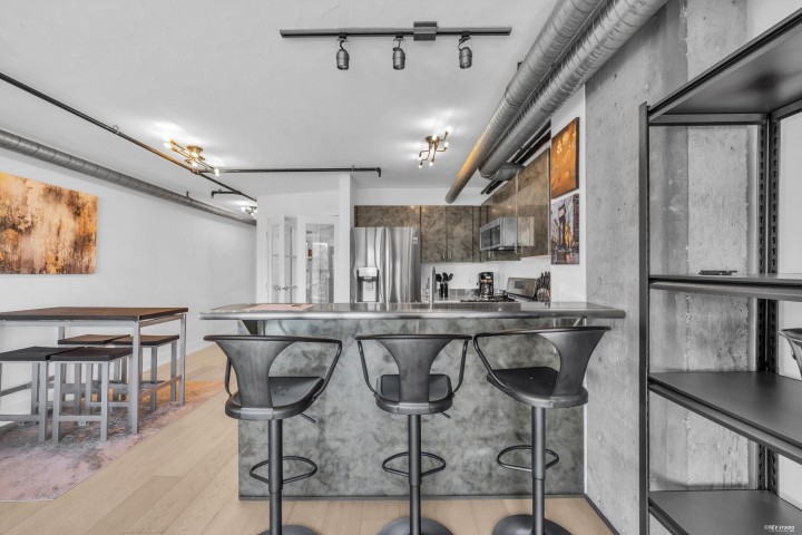 Photo 4 at 608 - 27 Alexander Street, Downtown VE, Vancouver East