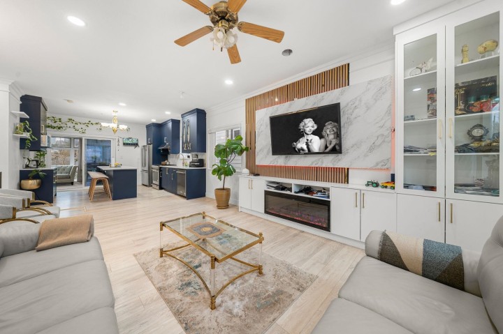 Photo 5 at 5174 Aberdeen Street, Collingwood VE, Vancouver East
