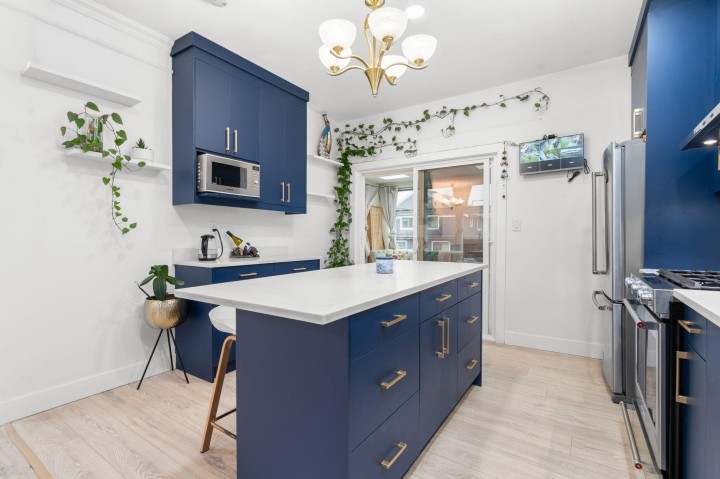 Photo 14 at 5174 Aberdeen Street, Collingwood VE, Vancouver East