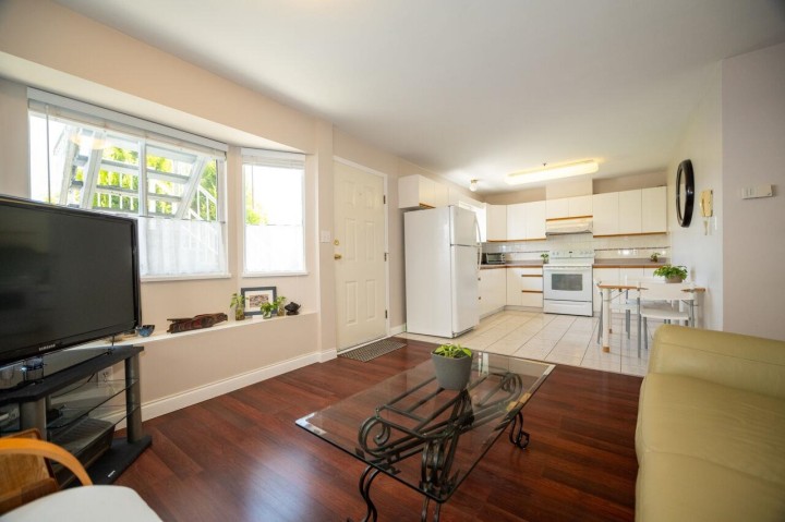 Photo 11 at 4568 Hoy Street, Collingwood VE, Vancouver East