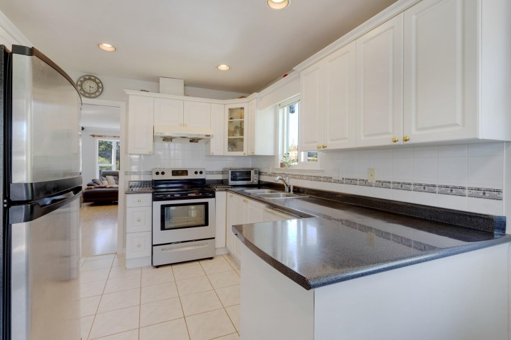 Photo 6 at 4708 Inverness Street, Knight, Vancouver East