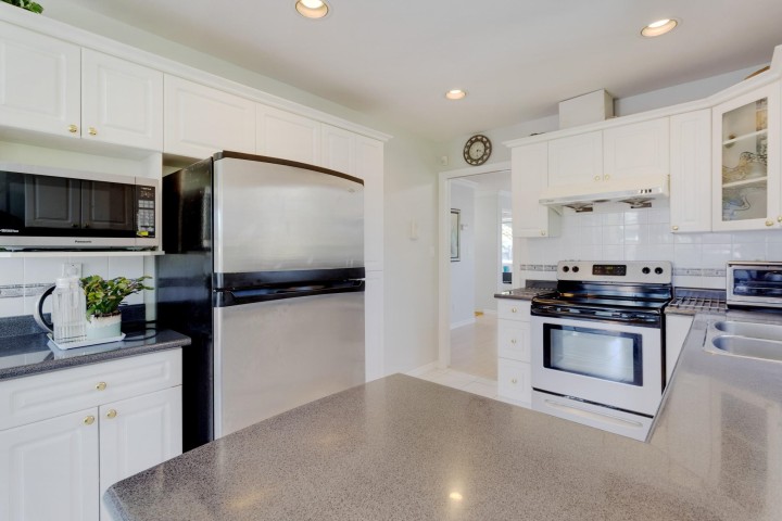 Photo 7 at 4708 Inverness Street, Knight, Vancouver East