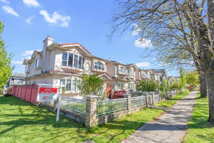 Photo 1 at 4708 Inverness Street, Knight, Vancouver East