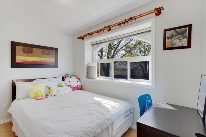 Photo 10 at 4708 Inverness Street, Knight, Vancouver East