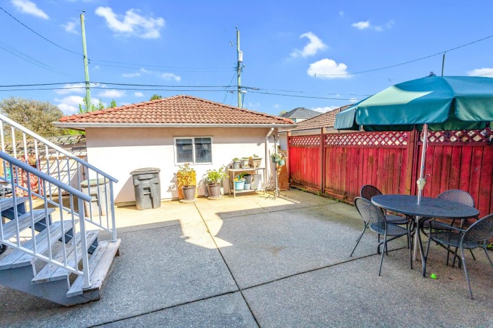 Photo 18 at 4708 Inverness Street, Knight, Vancouver East