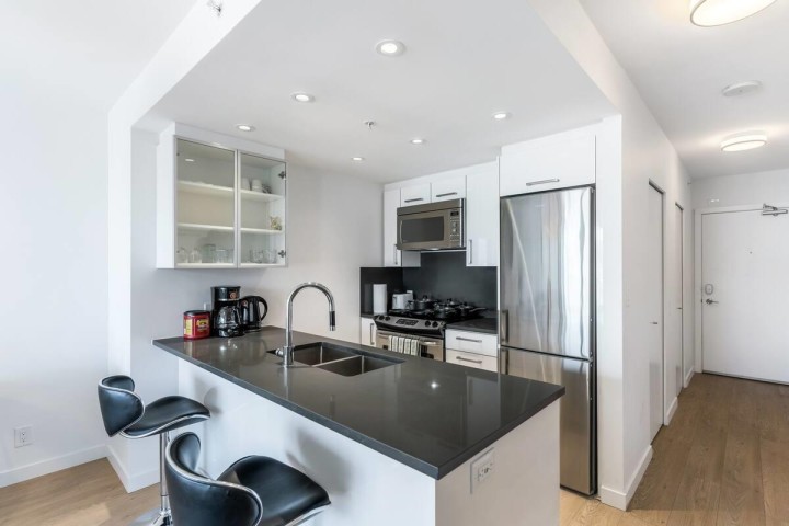 Photo 13 at 603 - 933 E Hastings Street, Strathcona, Vancouver East
