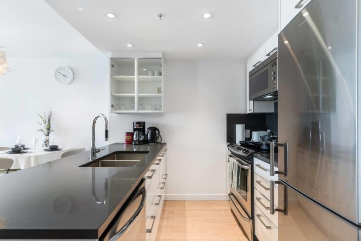 Photo 10 at 603 - 933 E Hastings Street, Strathcona, Vancouver East