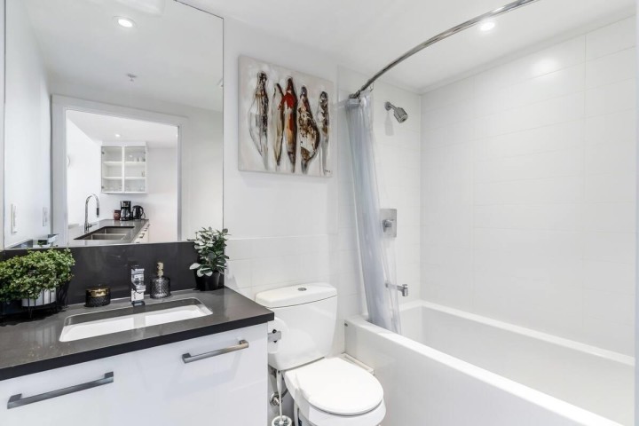 Photo 15 at 603 - 933 E Hastings Street, Strathcona, Vancouver East