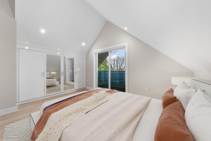 Photo 12 at 6692 Nanaimo Street, Killarney VE, Vancouver East