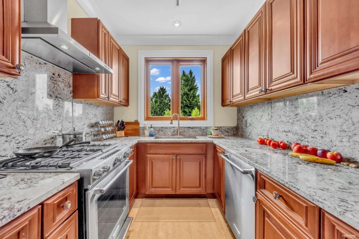 Photo 13 at 950 Greenwood Road, British Properties, West Vancouver