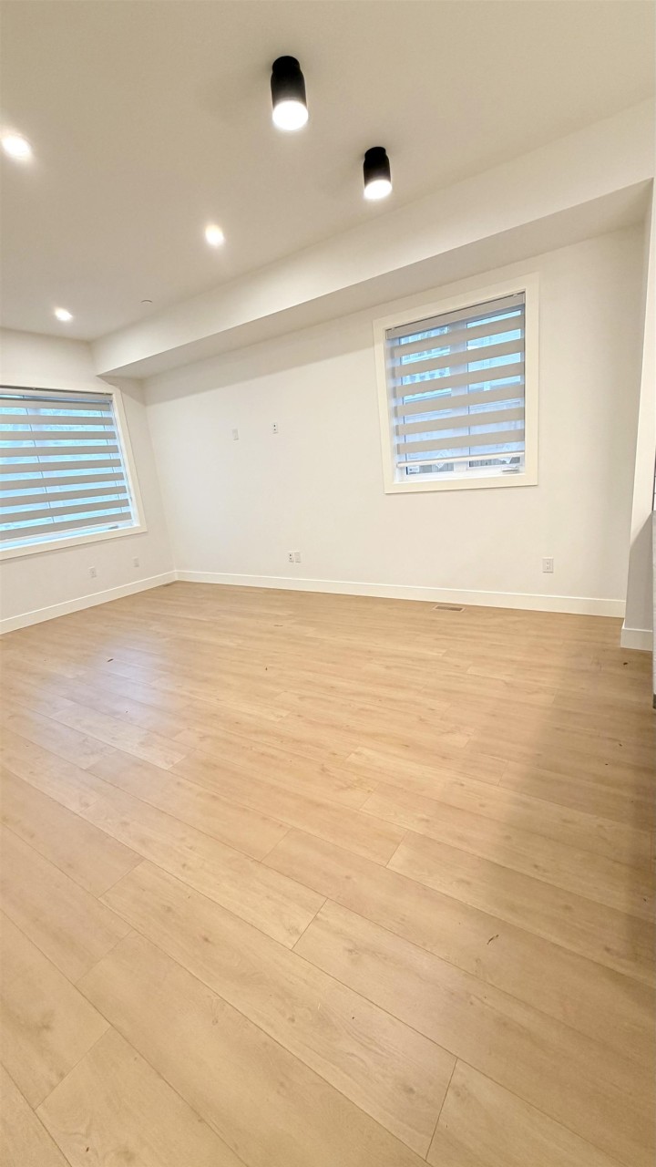 Photo 11 at 1 - 1436 E 1st Avenue, Grandview Woodland, Vancouver East