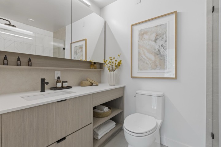 Photo 11 at 107 - 2268 E Broadway, Grandview Woodland, Vancouver East